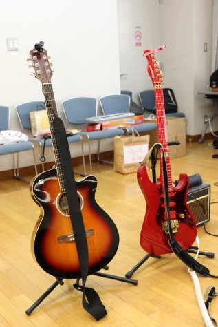 フォークギターとエレキギター